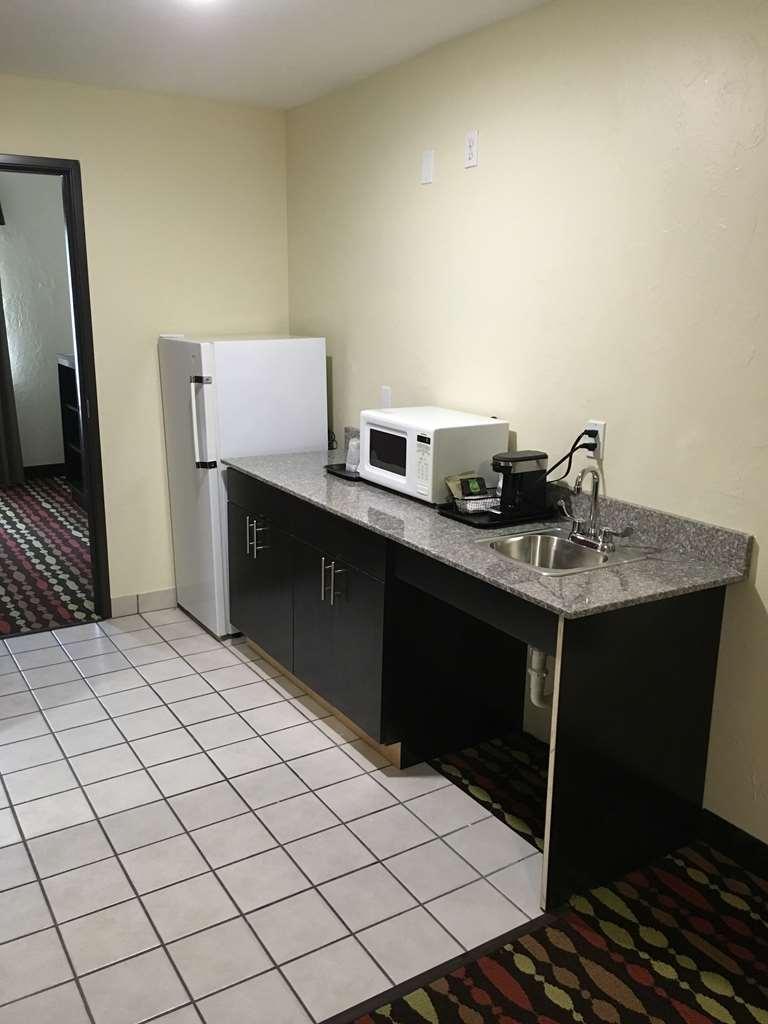 Best Western Greentree Inn & Suites Moore Rom bilde