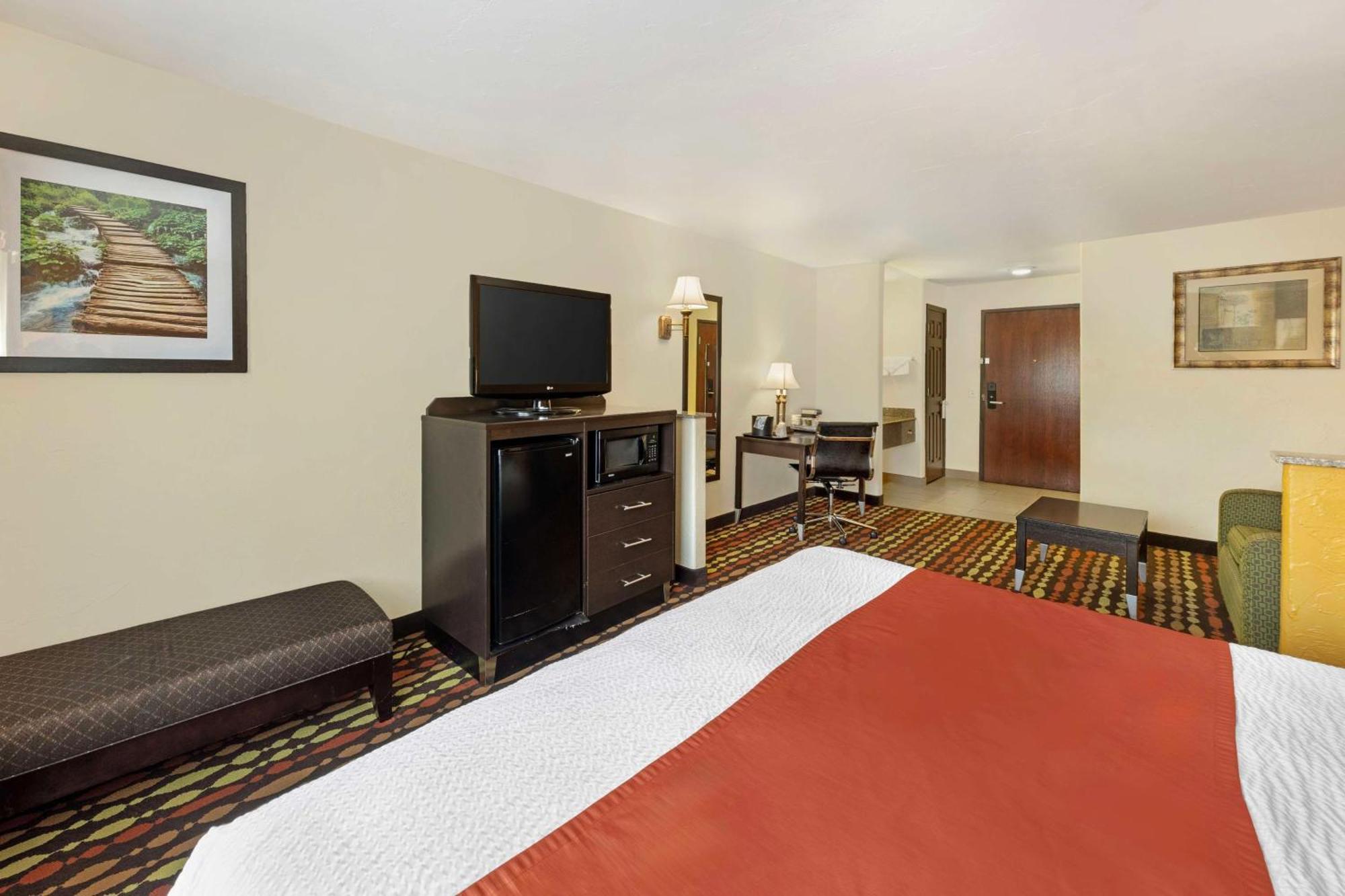 Best Western Greentree Inn & Suites Moore Eksteriør bilde