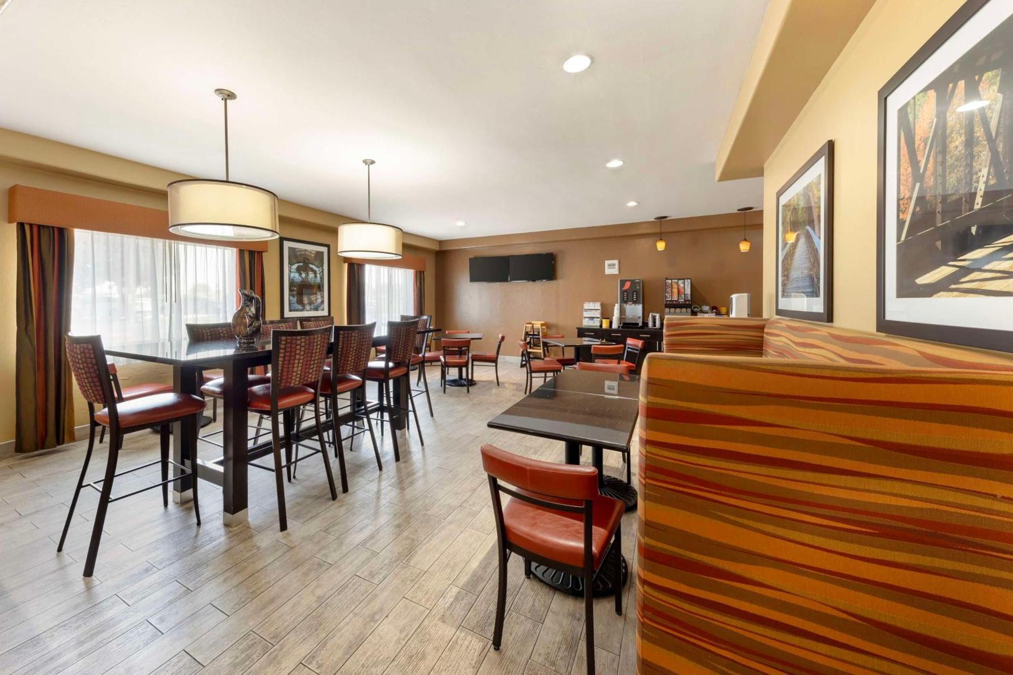 Best Western Greentree Inn & Suites Moore Eksteriør bilde
