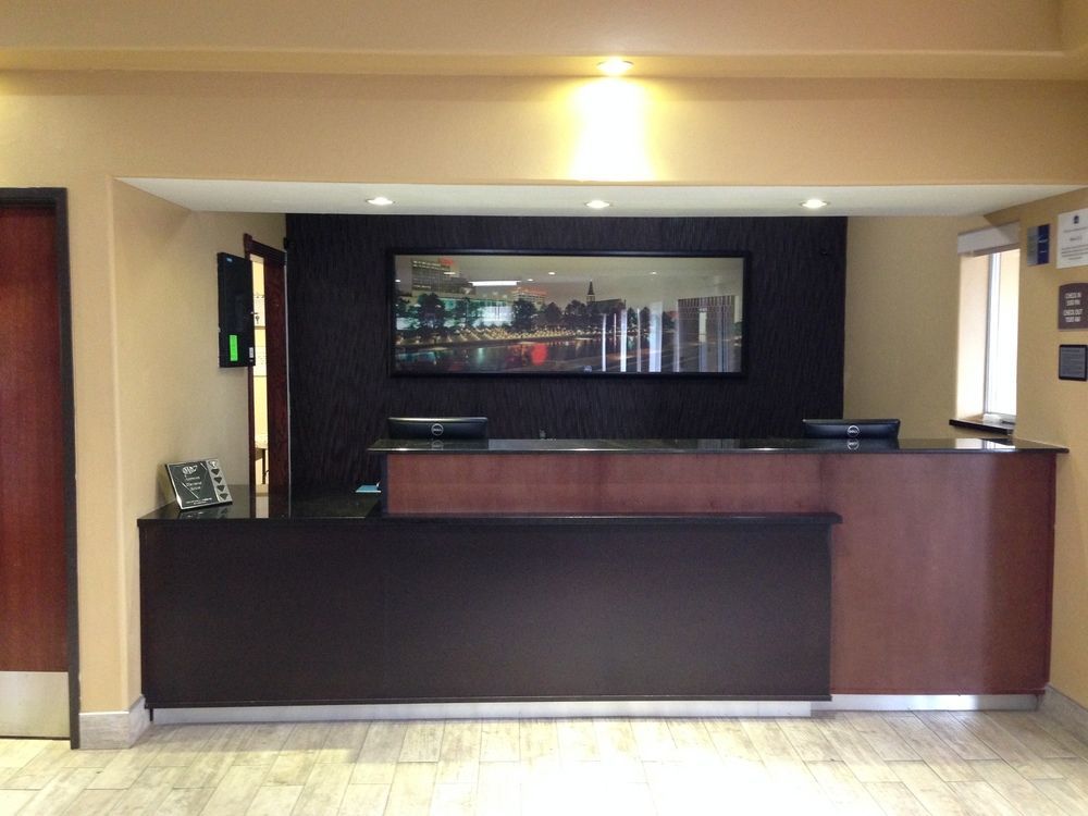 Best Western Greentree Inn & Suites Moore Eksteriør bilde